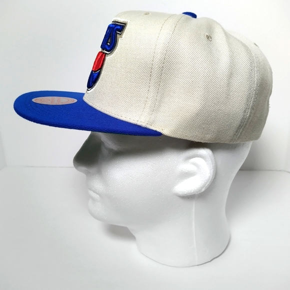 Mitchel & Ness 'Nets' snapback. Brand New Cream Blue - Picture 3 of 6
